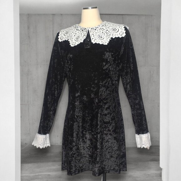 Dolls Kill Trickz n Treatz Dress Black Stretch Crushed Velvet White Lace Collar - Picture 1 of 8
